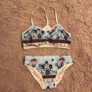 Super cute bathing suit!